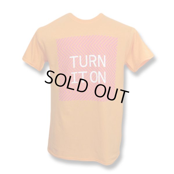 画像1: Pet Shop Boys Tシャツ ペット・ショップ・ボーイズ Turn It On 2014 Tour YELLOW (1)