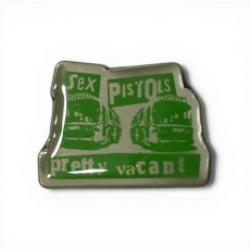 画像1: Sex Pistols メタルピンバッジ セックス・ピストルズ Pretty Vacant Coaches (1)